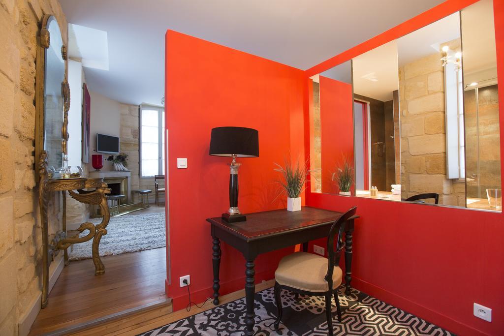 Une Chambre Chez Dupont Bordeaux Bilik gambar