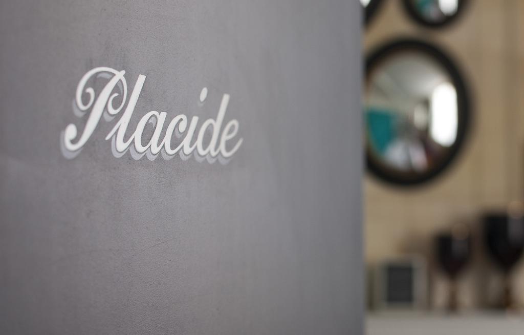 Une Chambre Chez Dupont Bordeaux Bilik gambar